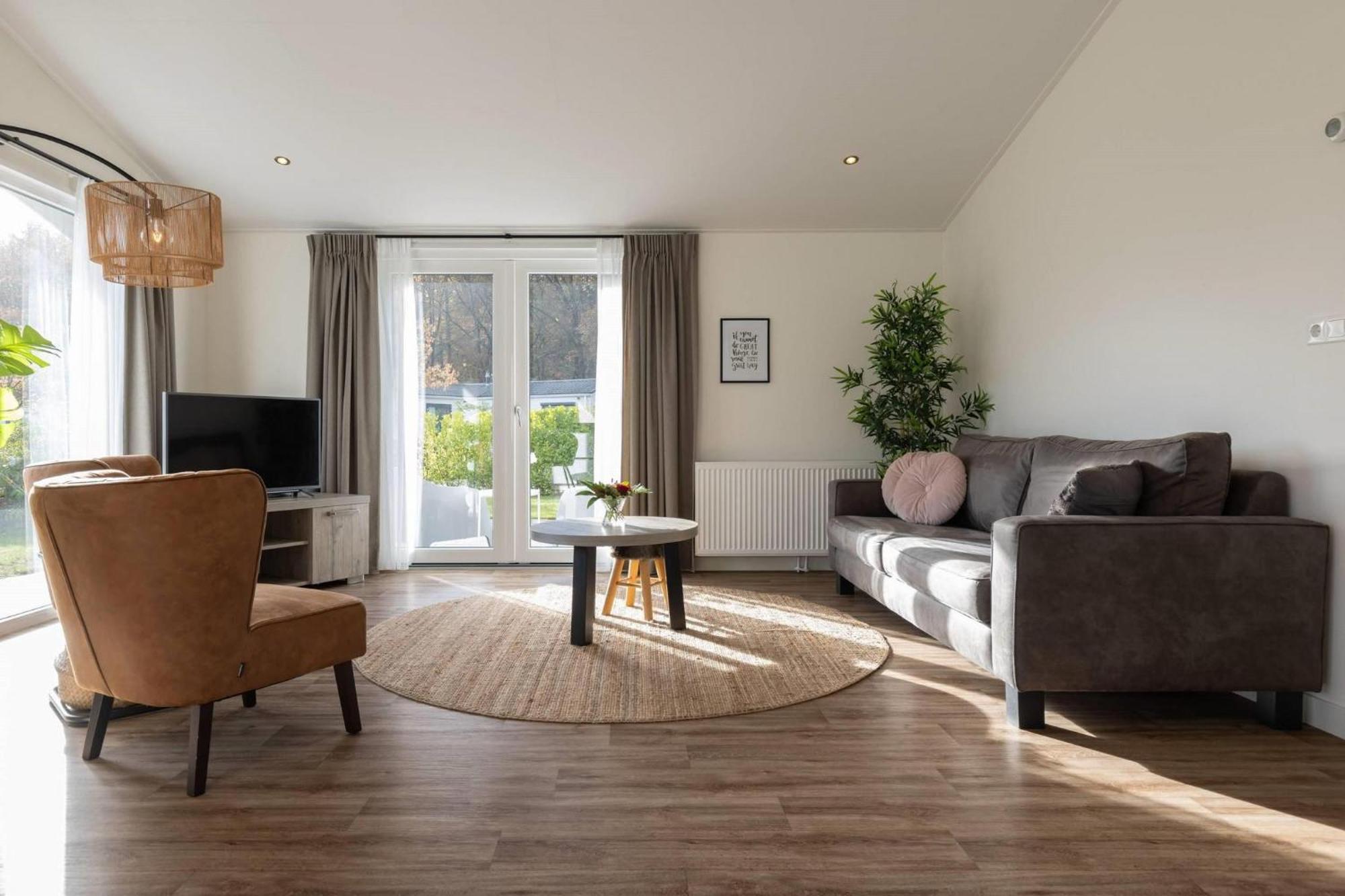 Vakantiepark Molenvelden Veldhoven Esterno foto